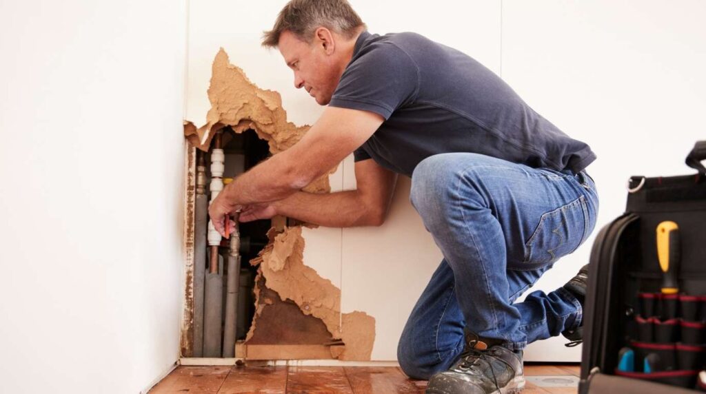 Emergency Plumbing: What Counts as Urgent and What to Do